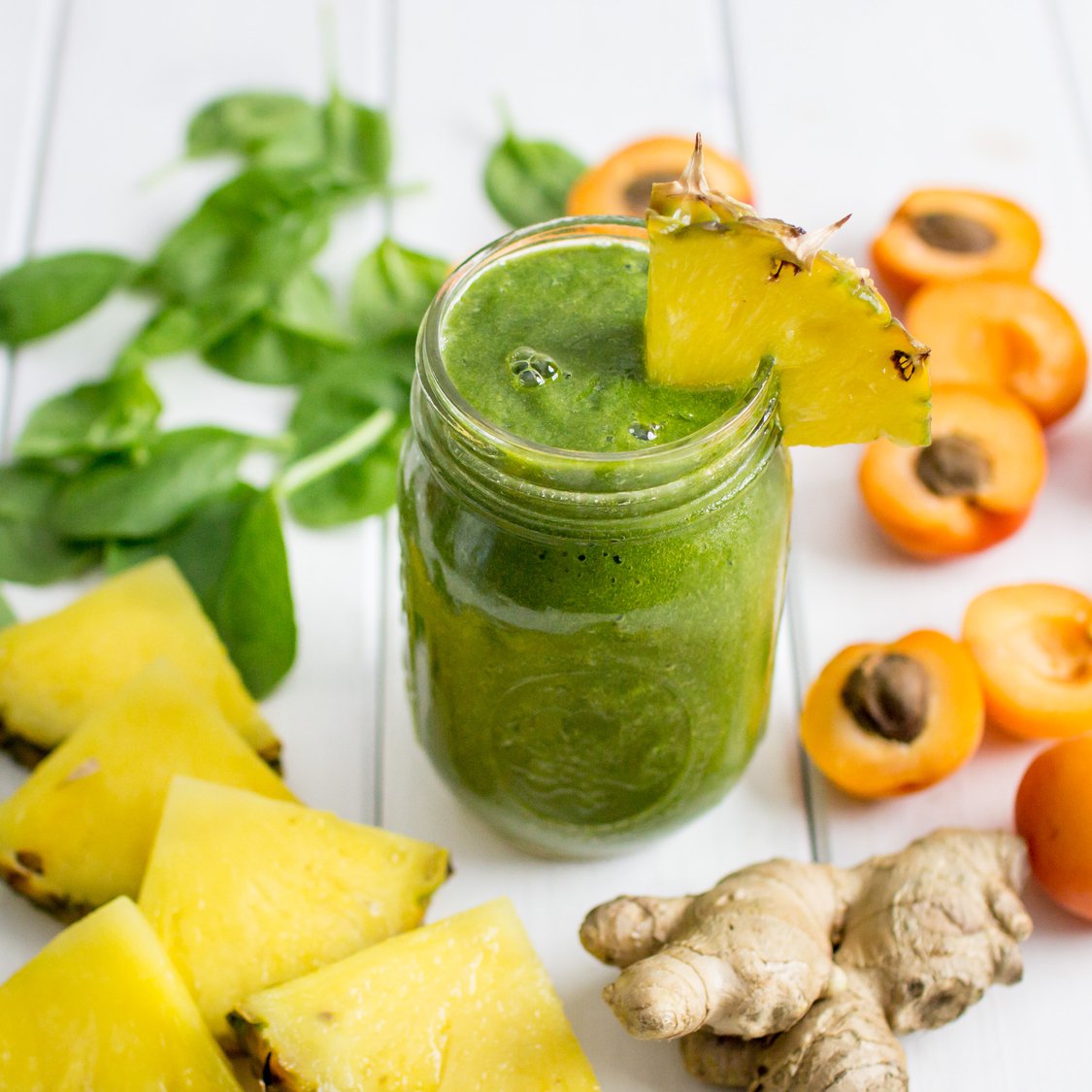 Ananas Aprikosen Ingwer Smoothie