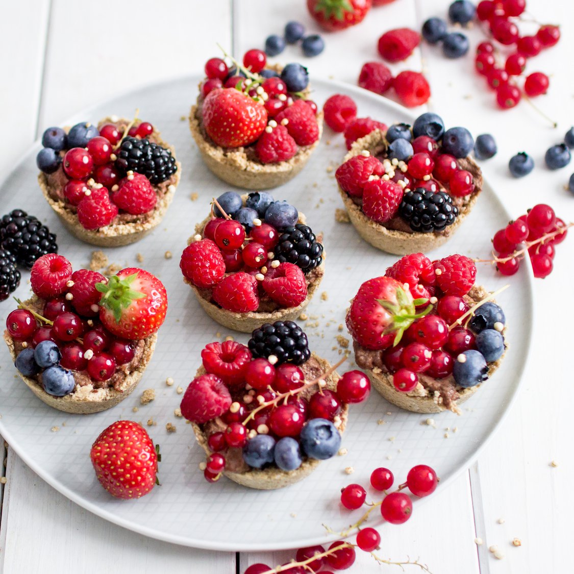 Knusprige Buchweizenschälchen mit Schokocreme