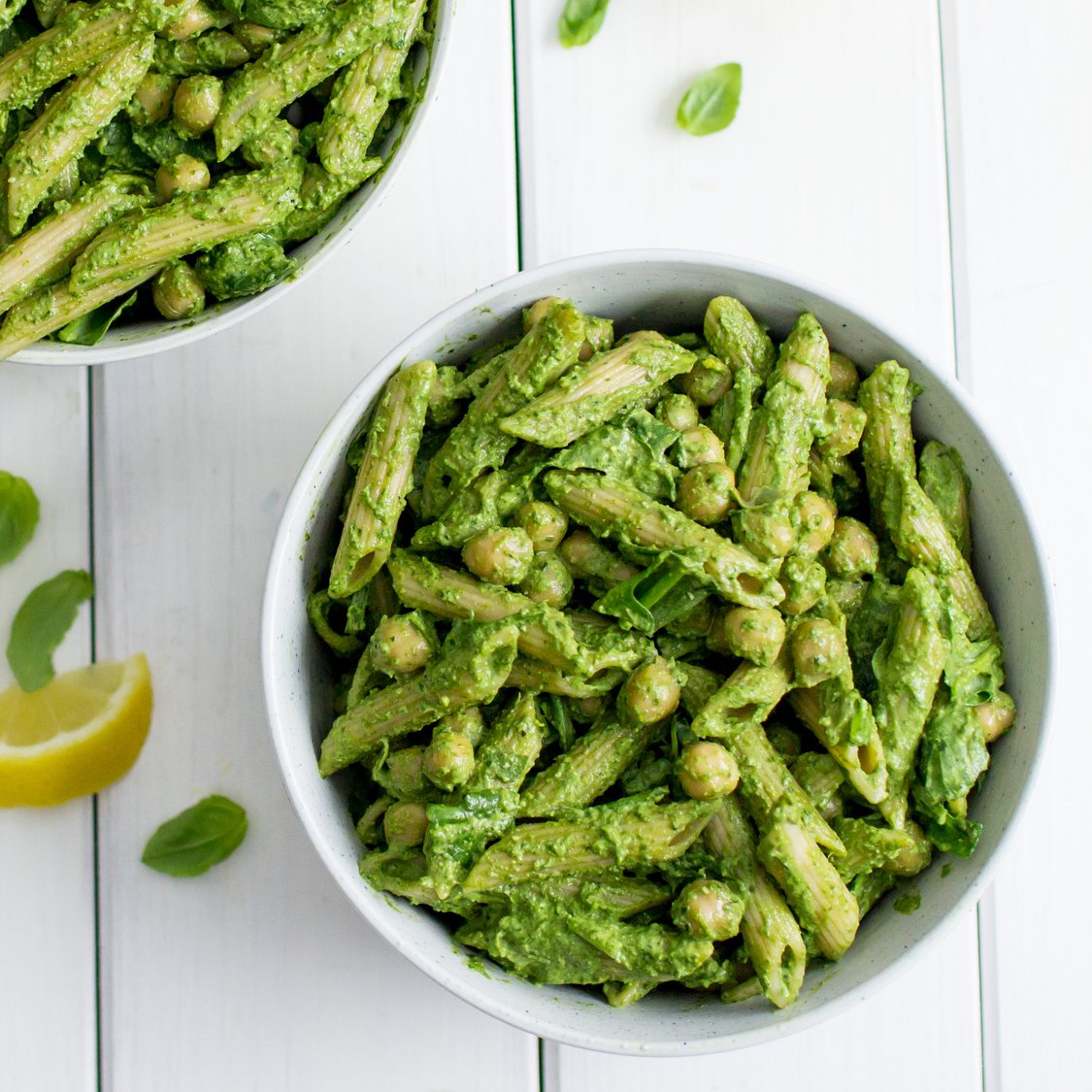 Pasta mit Pesto und Rucola 