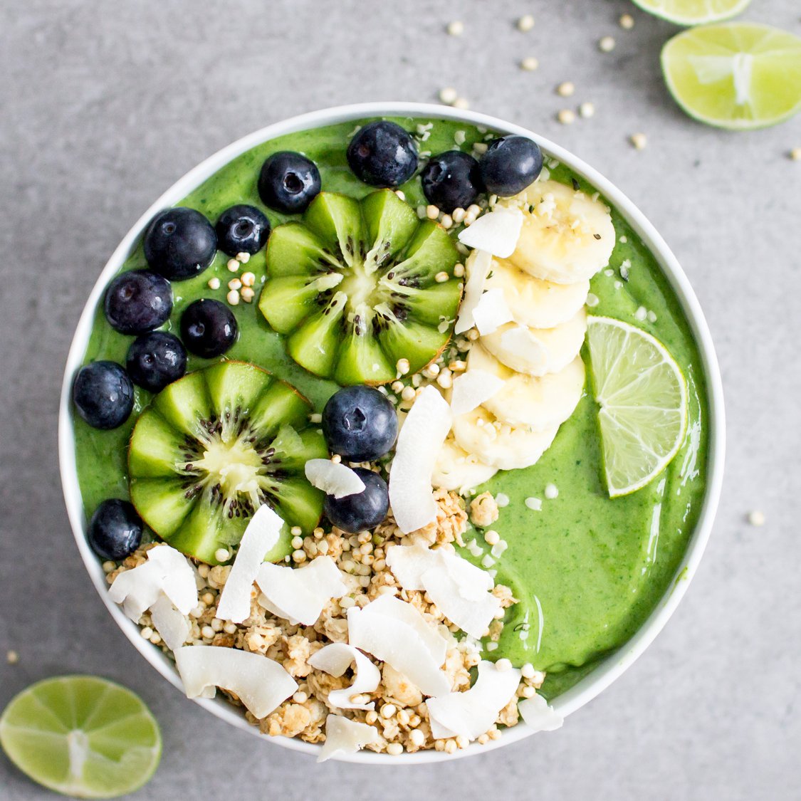 Matcha Limetten Smoothiebowl