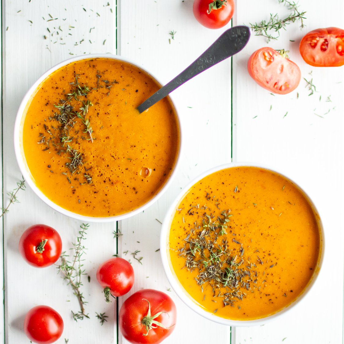 Cremig gebratene Tomatensuppe