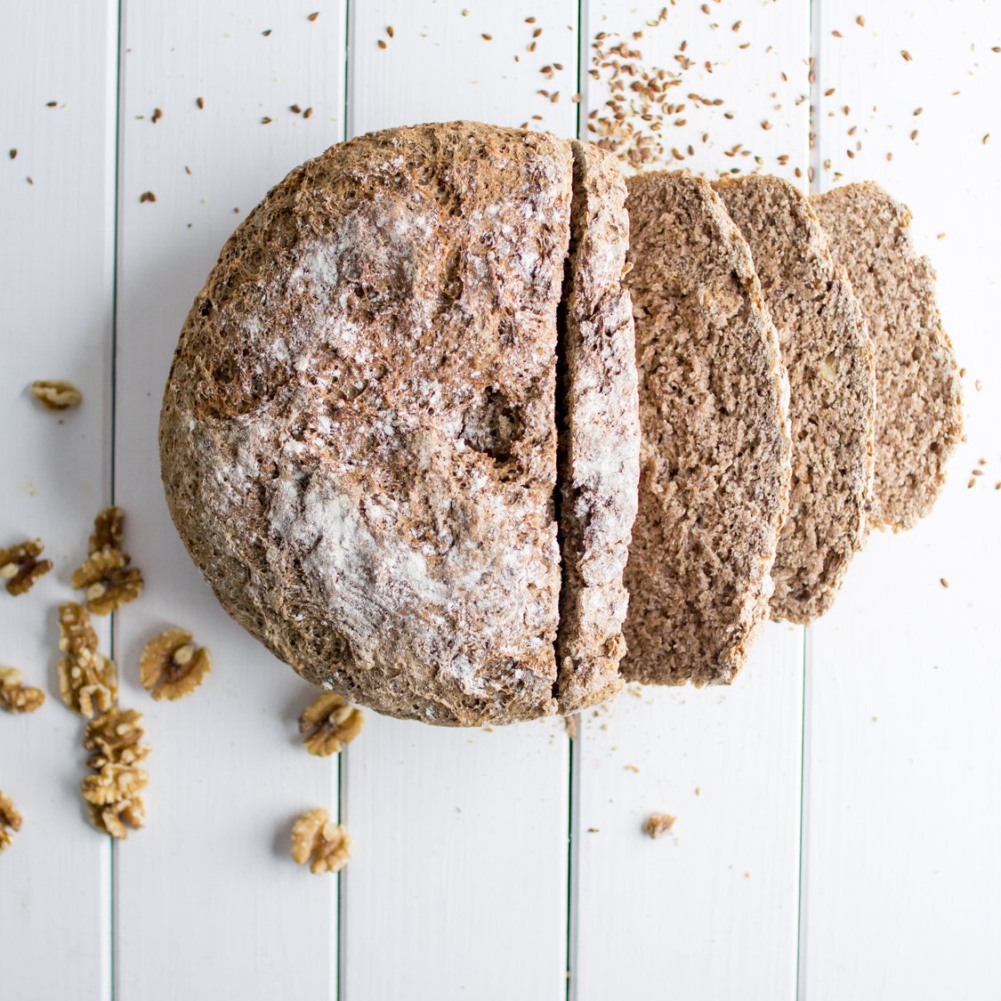 Getreide-Walnuss-Brot