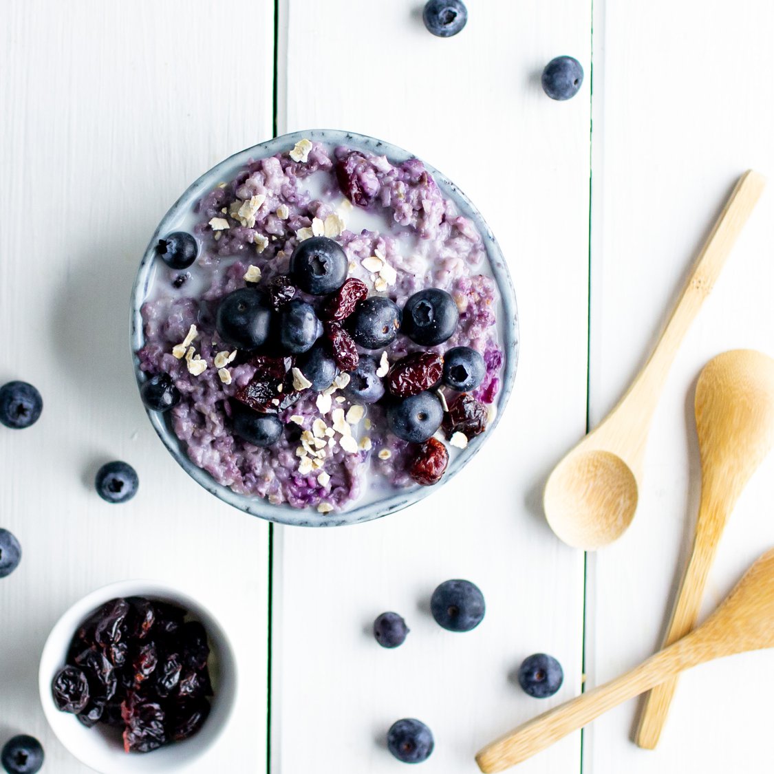 Blitz-Porridge mit Blaubeeren